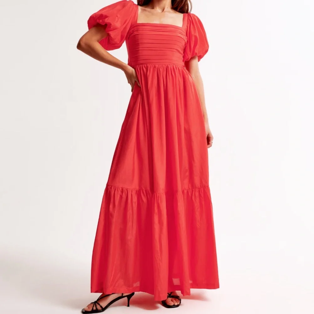 Women's The A&F Emerson Drama Bow-Back Maxi Dress in Bright Red | Size XS
